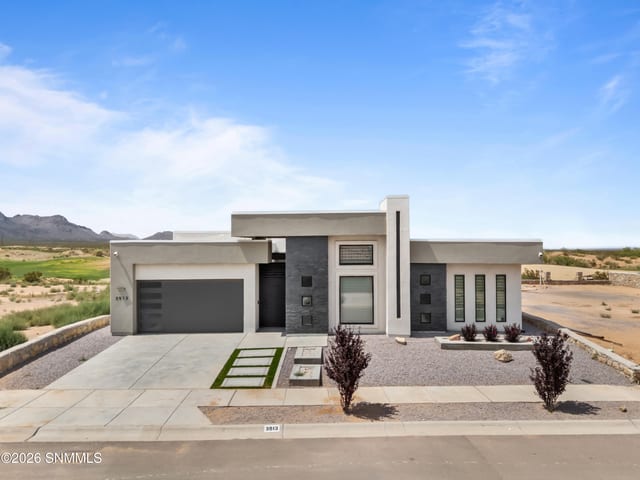 3913 Royal View Street, Las Cruces, NM – 4 bedroom, 2,679 sqft single family residence for sale at $900,000