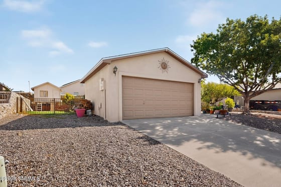 5041 Starlite Court, Las Cruces, NM 88012 photo 3