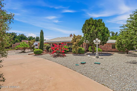 960 Calle Sereno, Las Cruces, NM 88007 photo 3