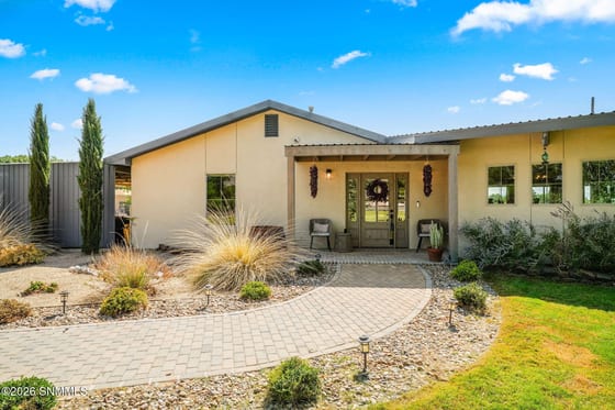 10110 N Valley Drive, Las Cruces, NM 88007 photo 3