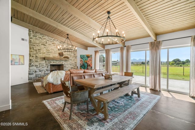 10110 N Valley Drive, Las Cruces, NM – 5 bedroom, 4,010 sqft single family residence for sale at $1,300,000