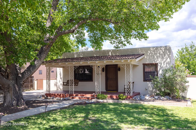 3309 East Street, Las Cruces, NM – 3 bedroom, 1,883 sqft single family residence for sale at $350,000