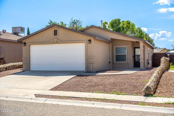 3733 Stoneway Road, Las Cruces, NM 88012 photo 2