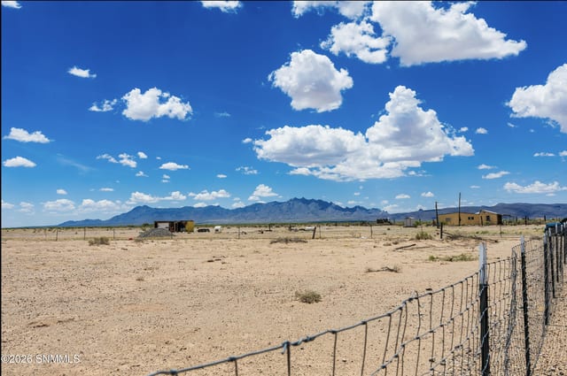 18410 SE El Ensueno Road, Deming, NM 88030 photo 3