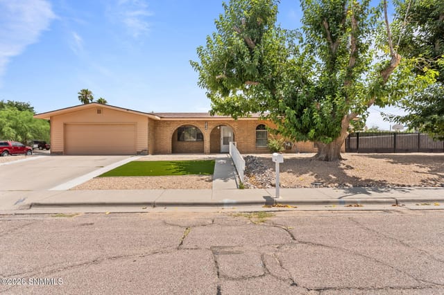 2716 Johnson Street, Las Cruces, NM – 4 bedroom, 1,920 sqft single family residence for sale at $347,000