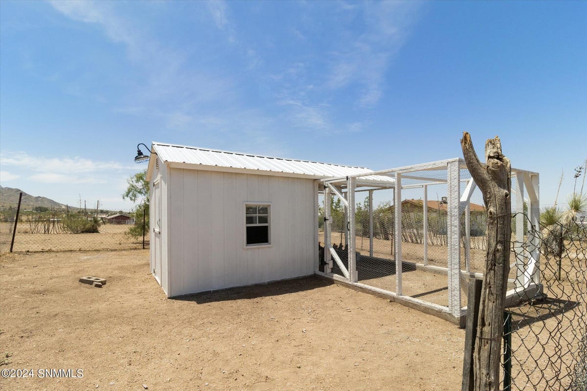 6595 Third Street, Organ, NM 88052 photo 11