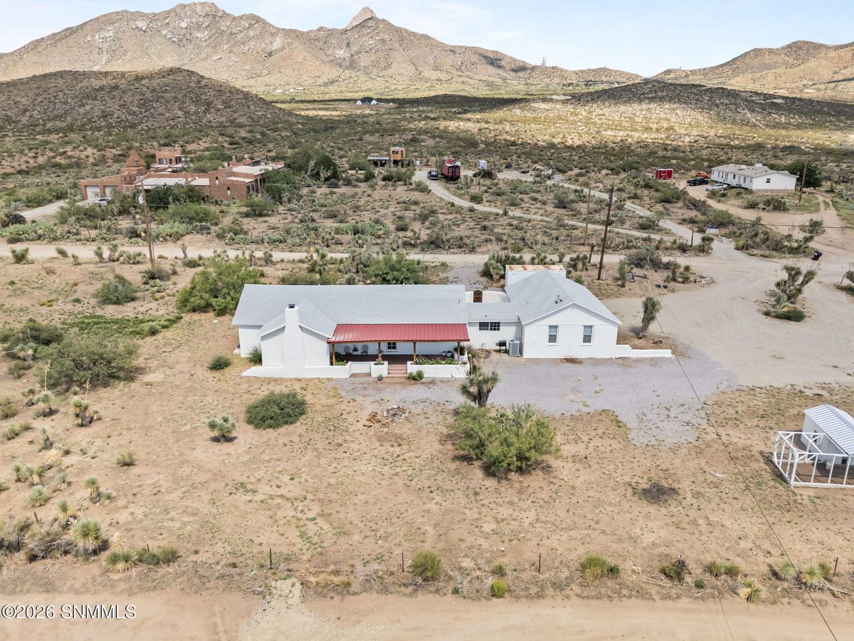 6595 Third Street, Organ, NM 88052 photo 6