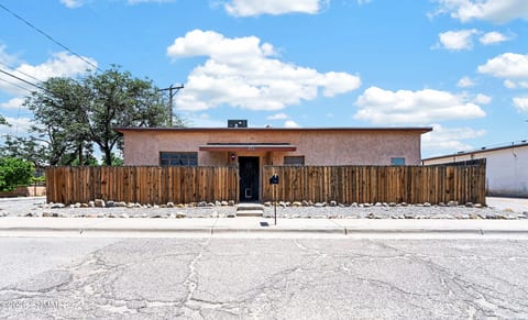 838 N Manzanita Street home for sale