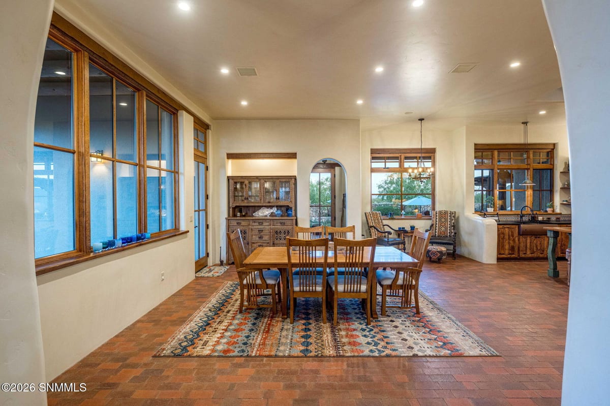 3946 Loma Bella Drive, Las Cruces, NM 88011 photo 12
