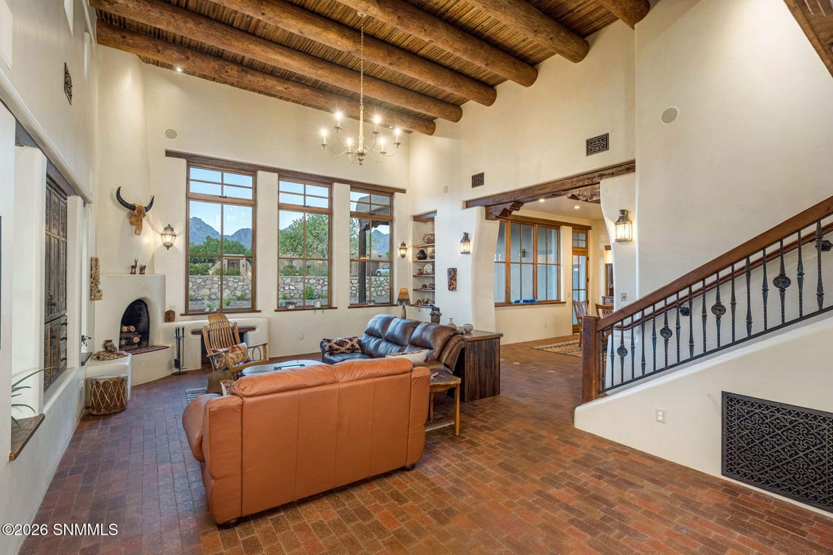 3946 Loma Bella Drive, Las Cruces, NM 88011 photo 6