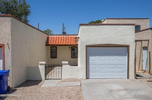 1352 S Esperanza Street, Las Cruces, NM – 2 bedroom, 1,128 sqft single family residence for sale at $210,000