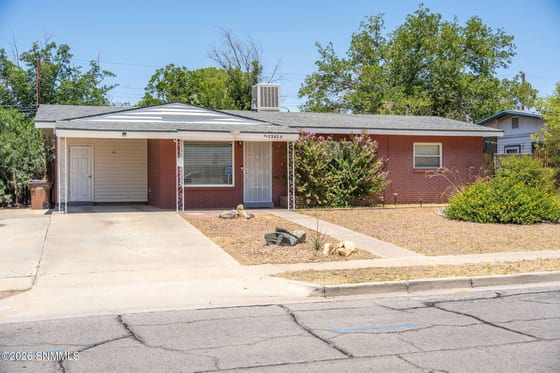 1345 Myrtle Avenue, Las Cruces, NM 88001 photo 2
