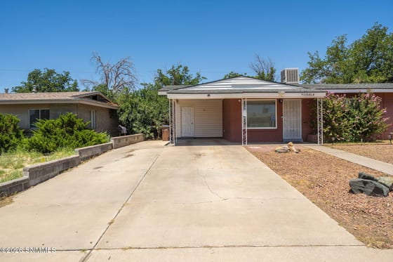 1345 Myrtle Avenue, Las Cruces, NM 88001 photo 4