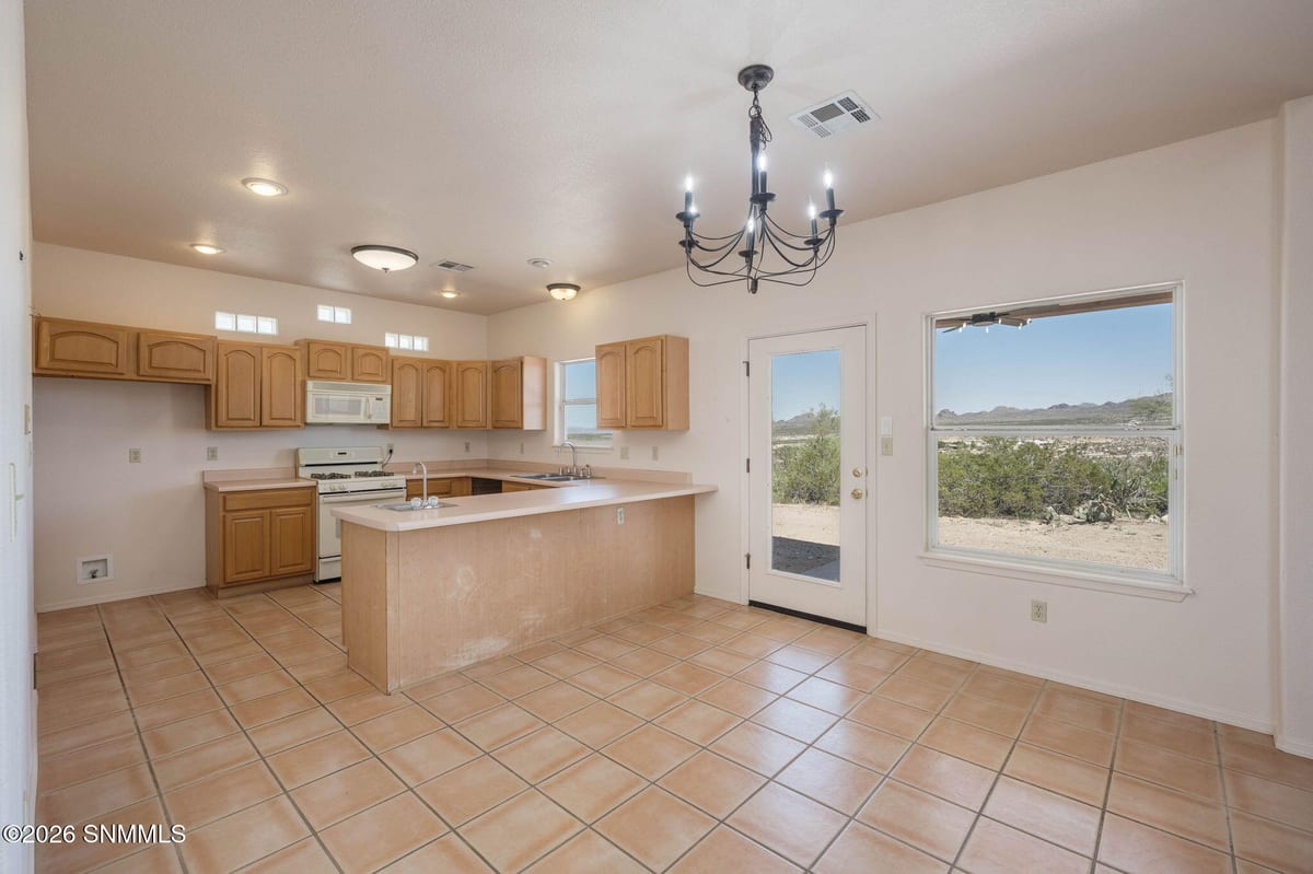 1900 Desert Ridge Rise Road, Las Cruces, NM 88012 photo 15