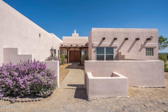 1900 Desert Ridge Rise Road, Las Cruces, NM 88012 photo 3