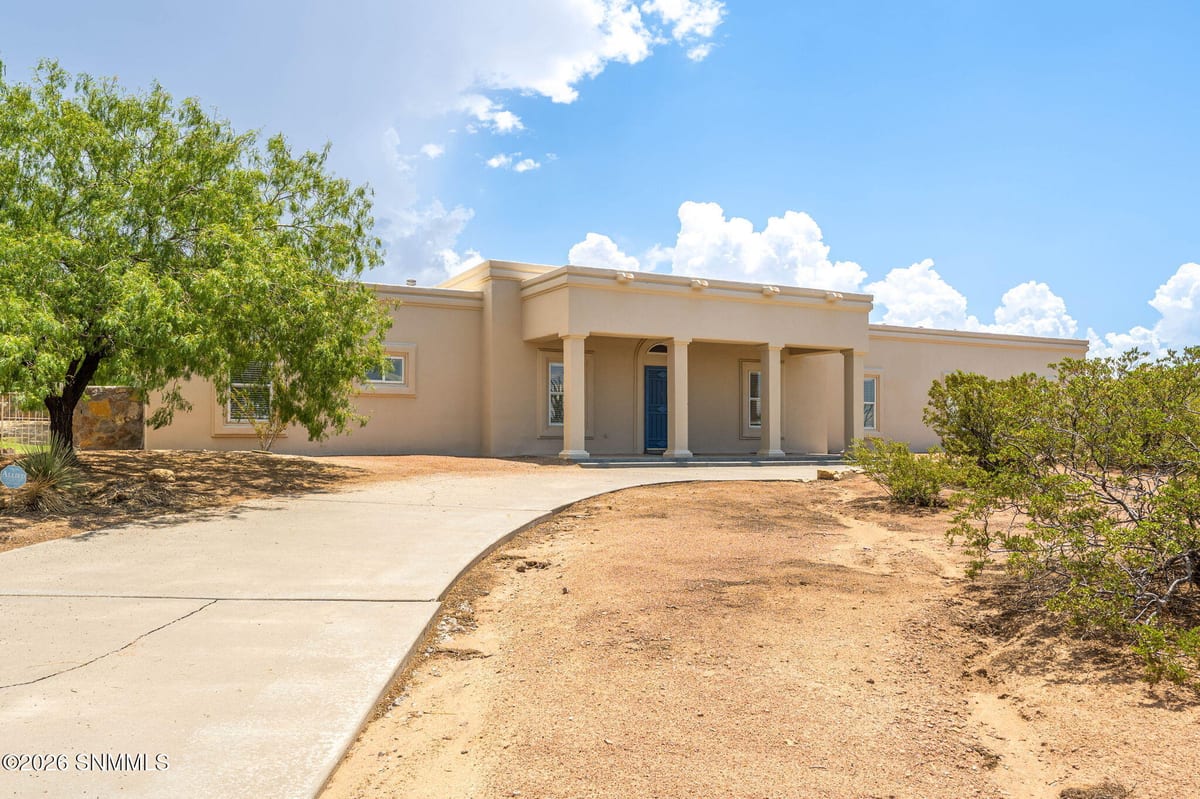 4360 Chase Place, Las Cruces, NM 88011 photo 1