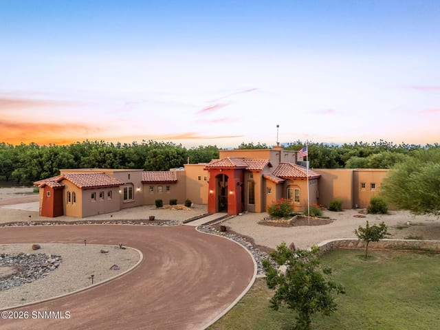 275 Sandy Beach Road, Las Cruces, NM – 3 bedroom, 2,873 sqft single family residence for sale at $707,000