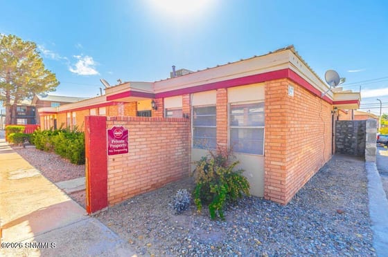 1471 Alamo Street #APT A, Las Cruces, NM 88001 photo 2