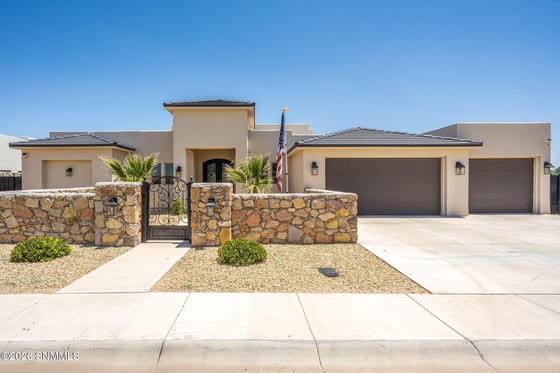 4051 Santa Elena Place, Las Cruces, NM 88005 photo 2