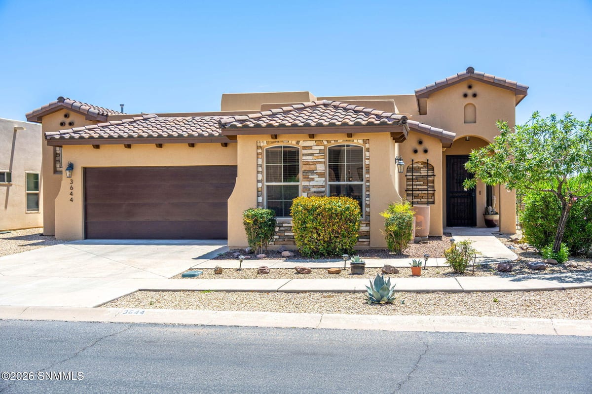 3644 Santa Minerva Avenue, Las Cruces, NM 88012 photo 1