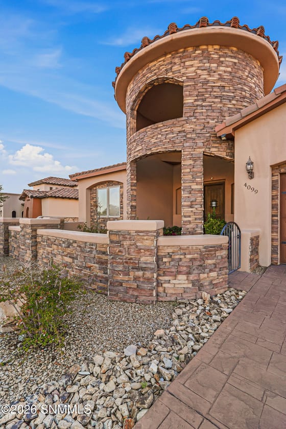 4099 Calle Belleza, Las Cruces, NM 88011 photo 2