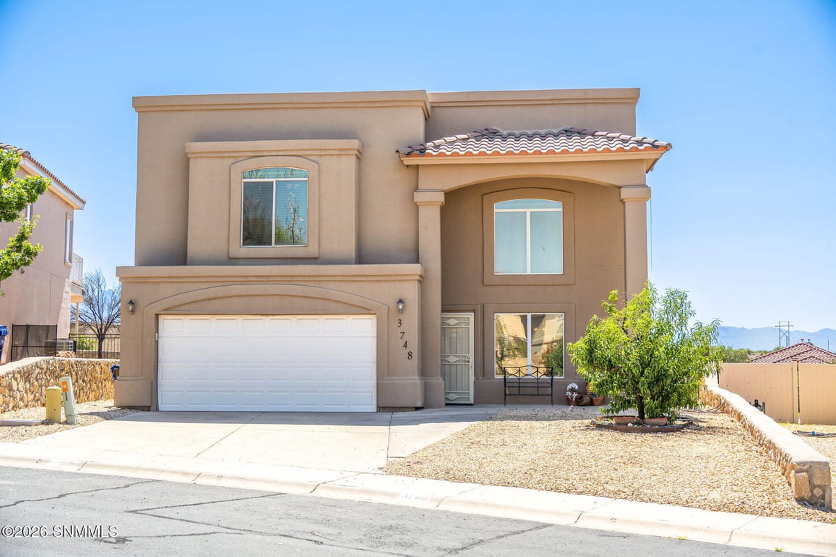 3748 Piedras Negras Drive, Las Cruces, NM 88012 photo 1