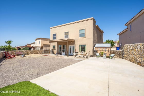 3748 Piedras Negras Drive, Las Cruces, NM 88012 photo 2