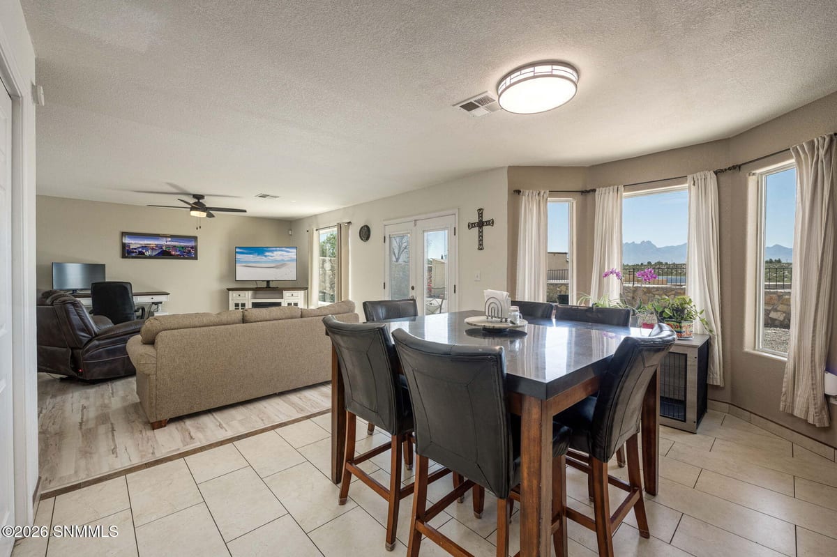 3748 Piedras Negras Drive, Las Cruces, NM 88012 photo 8