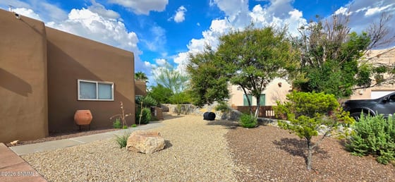 2011 Desert Springs Court, Las Cruces, NM 88011 photo 3