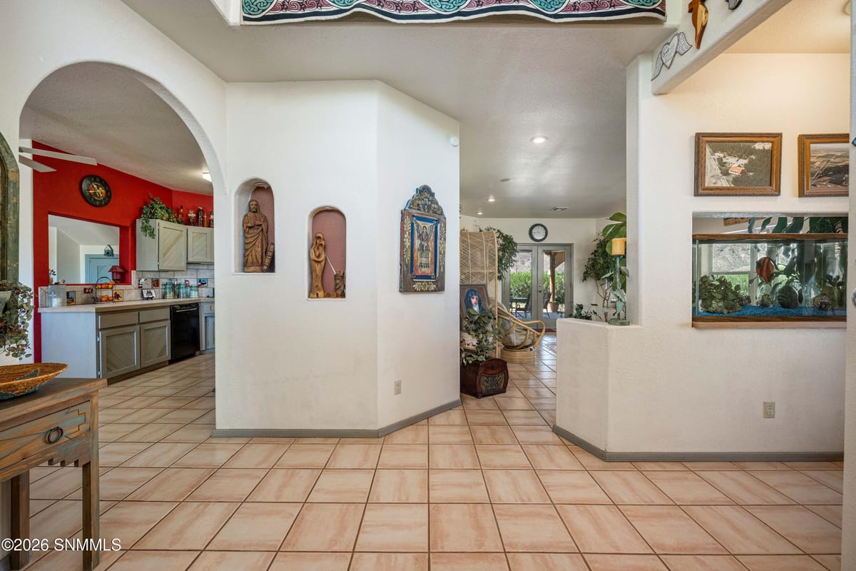 945 Eagle Wings Road, Las Cruces, NM 88007 photo 5