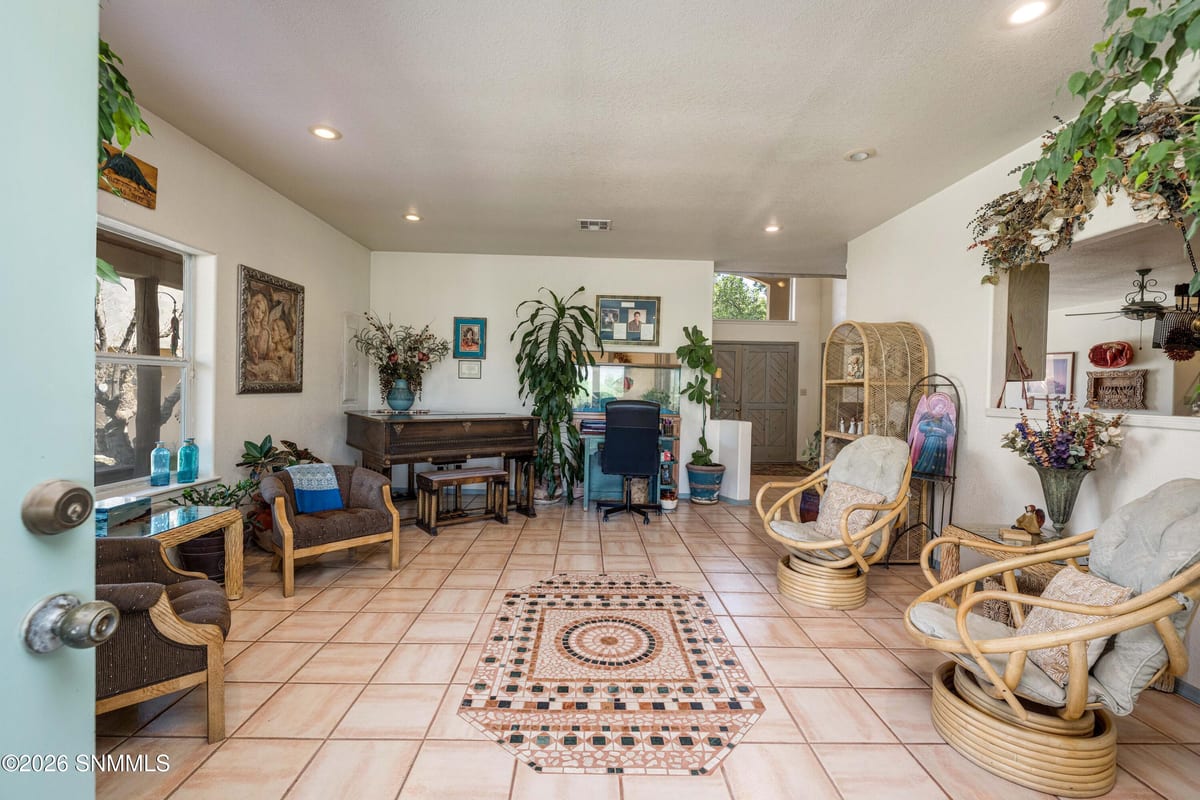 945 Eagle Wings Road, Las Cruces, NM 88007 photo 6