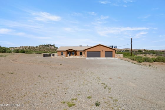 5707 Mauer Road, Las Cruces, NM 88005 photo 2