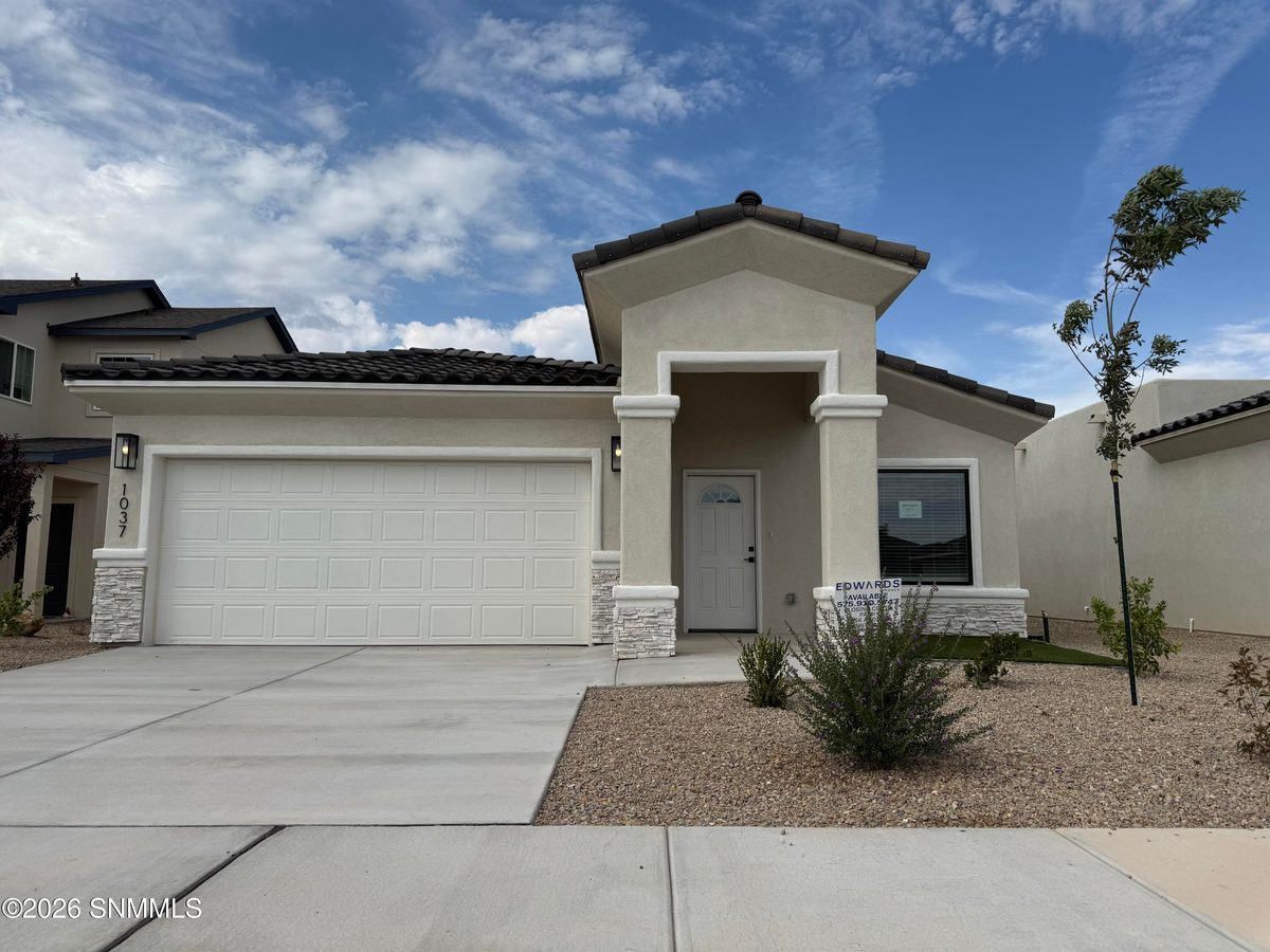 1037 Arabetto Road, Las Cruces, NM 88012 photo 2