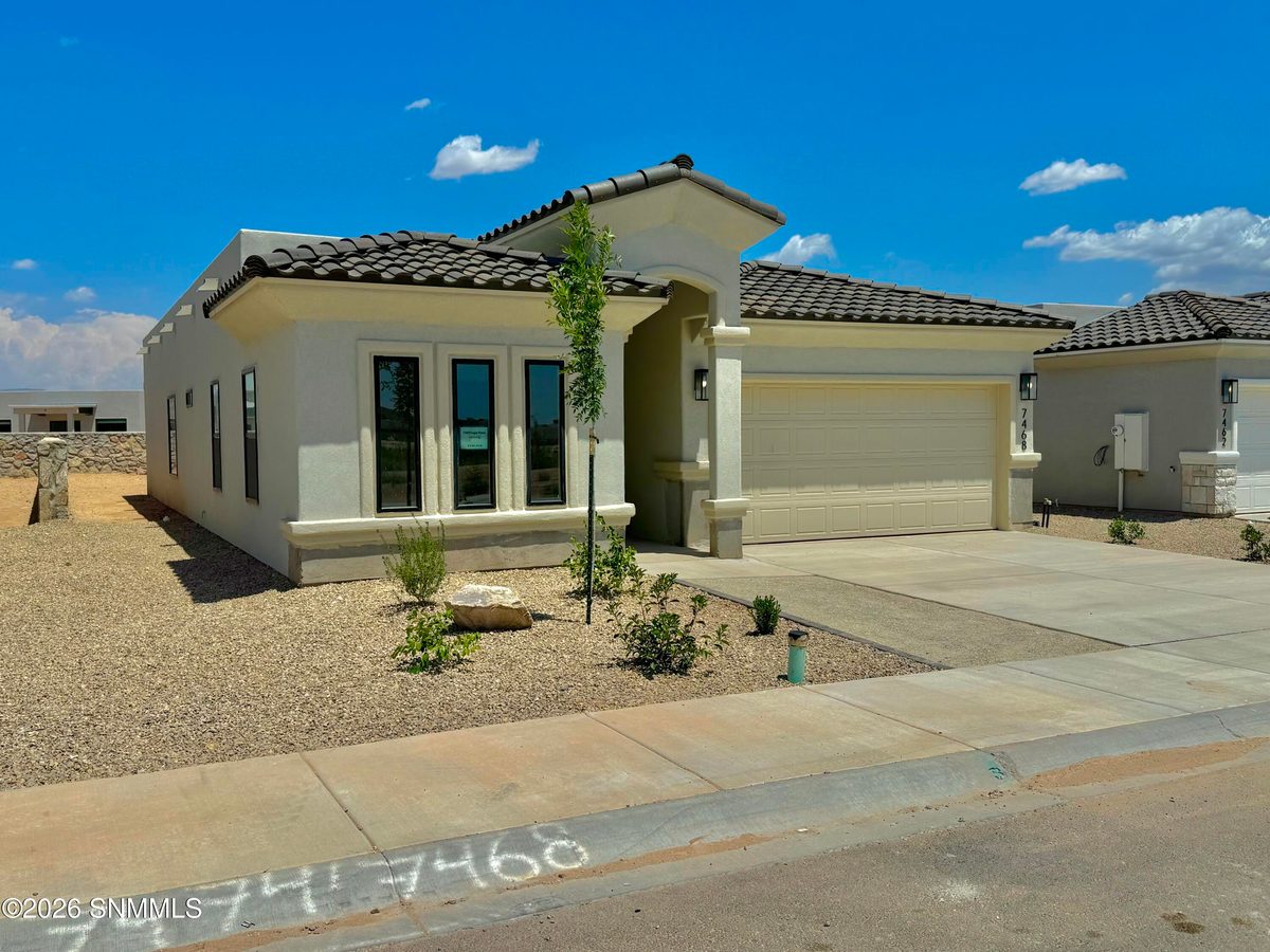 7468 Eagle Vista Street, Las Cruces, NM 88012 photo 3
