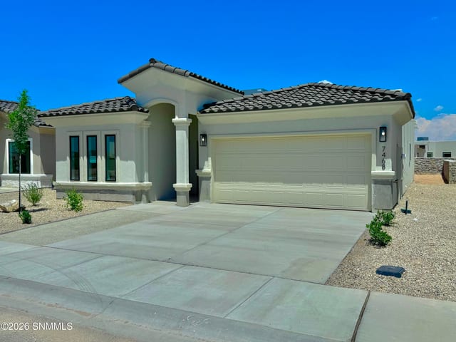 7468 Eagle Vista Street, Las Cruces, NM – 3 bedroom, 1,716 sqft single family residence for sale at $339,950