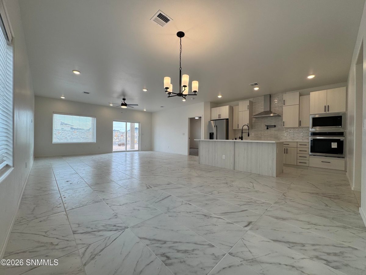 7444 Eagle Vista Street, Las Cruces, NM 88012 photo 9
