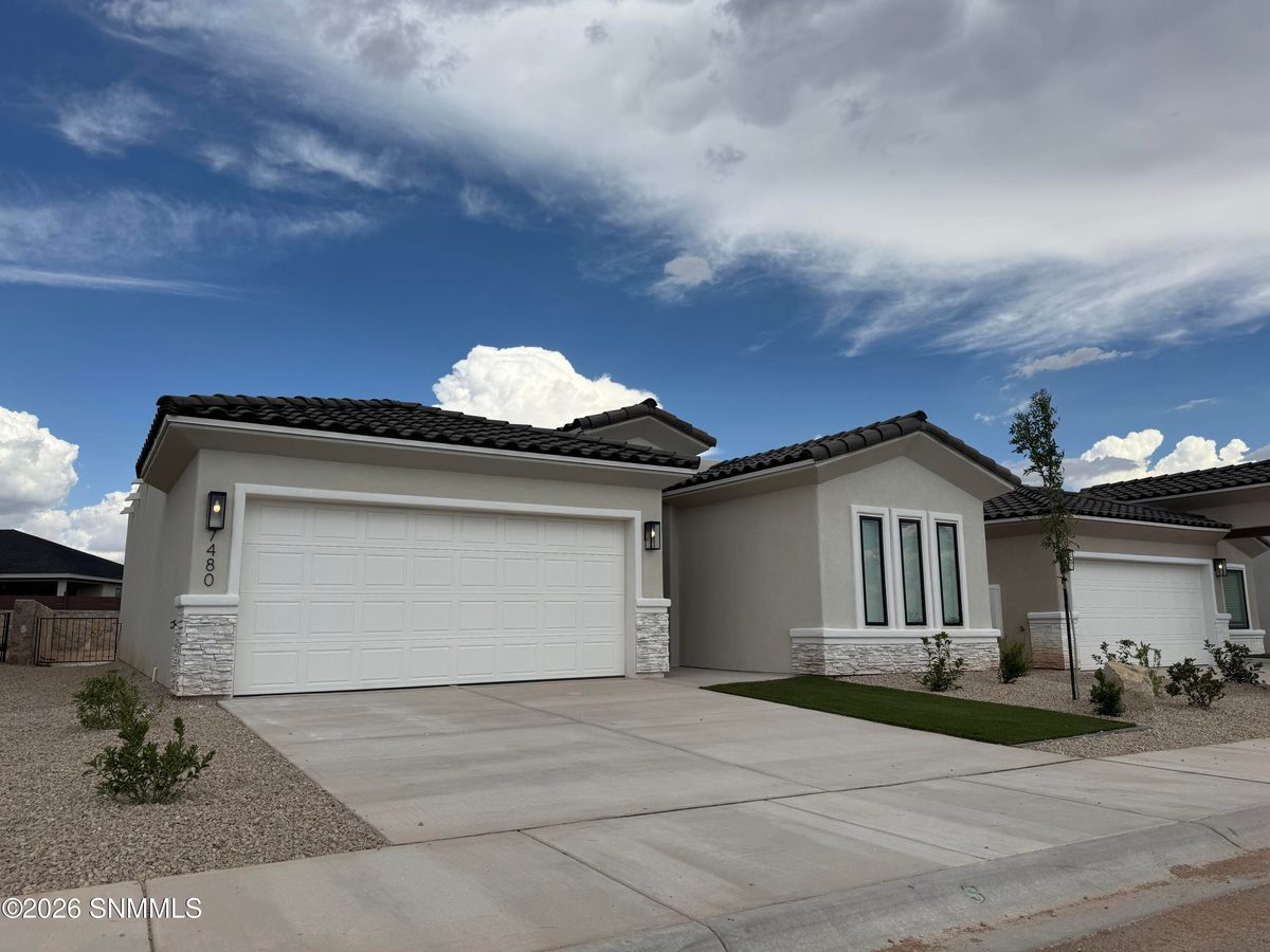 7480 Eagle Vista Street, Las Cruces, NM 88012 photo 1