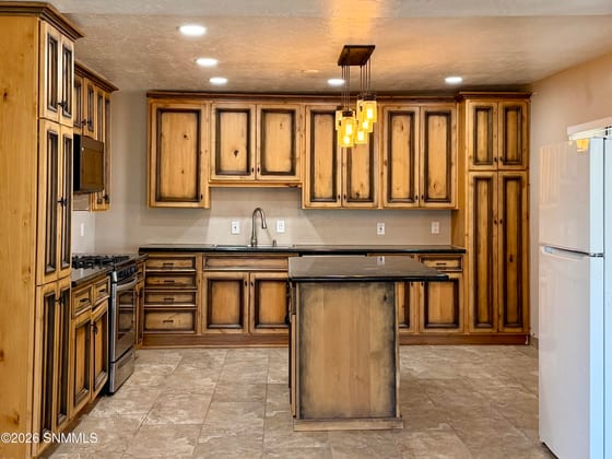 759 S Santa Barbara Street, Deming, NM 88030 photo 5