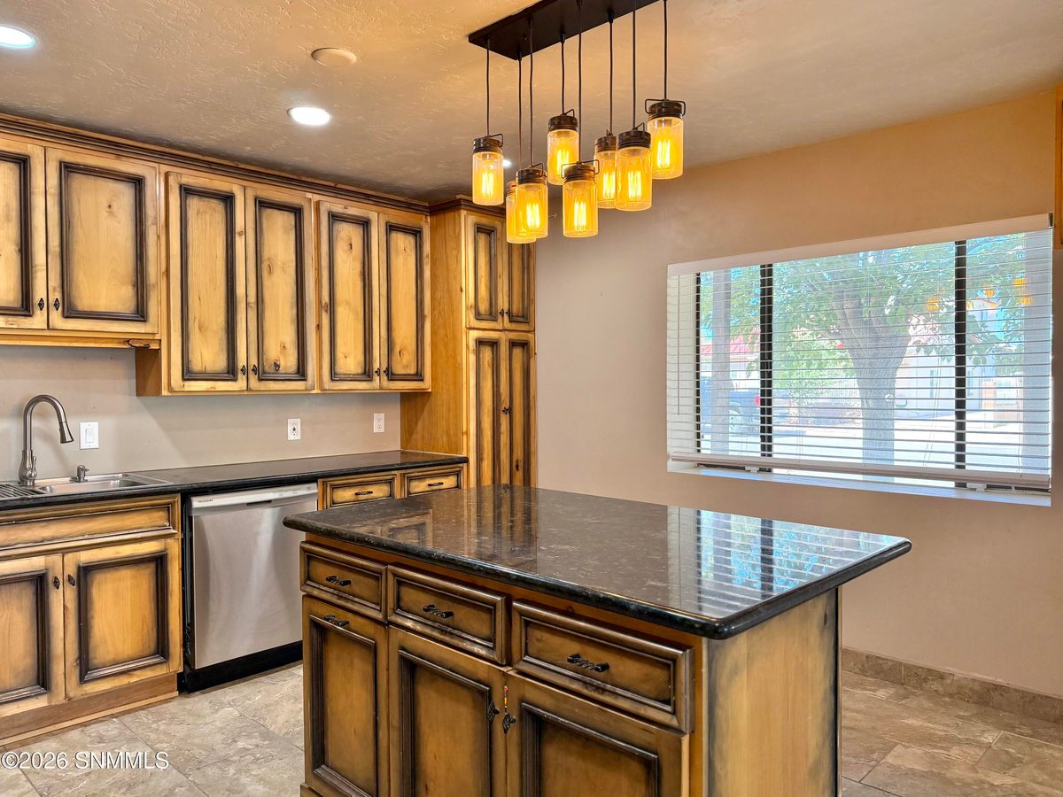 759 S Santa Barbara Street, Deming, NM 88030 photo 7