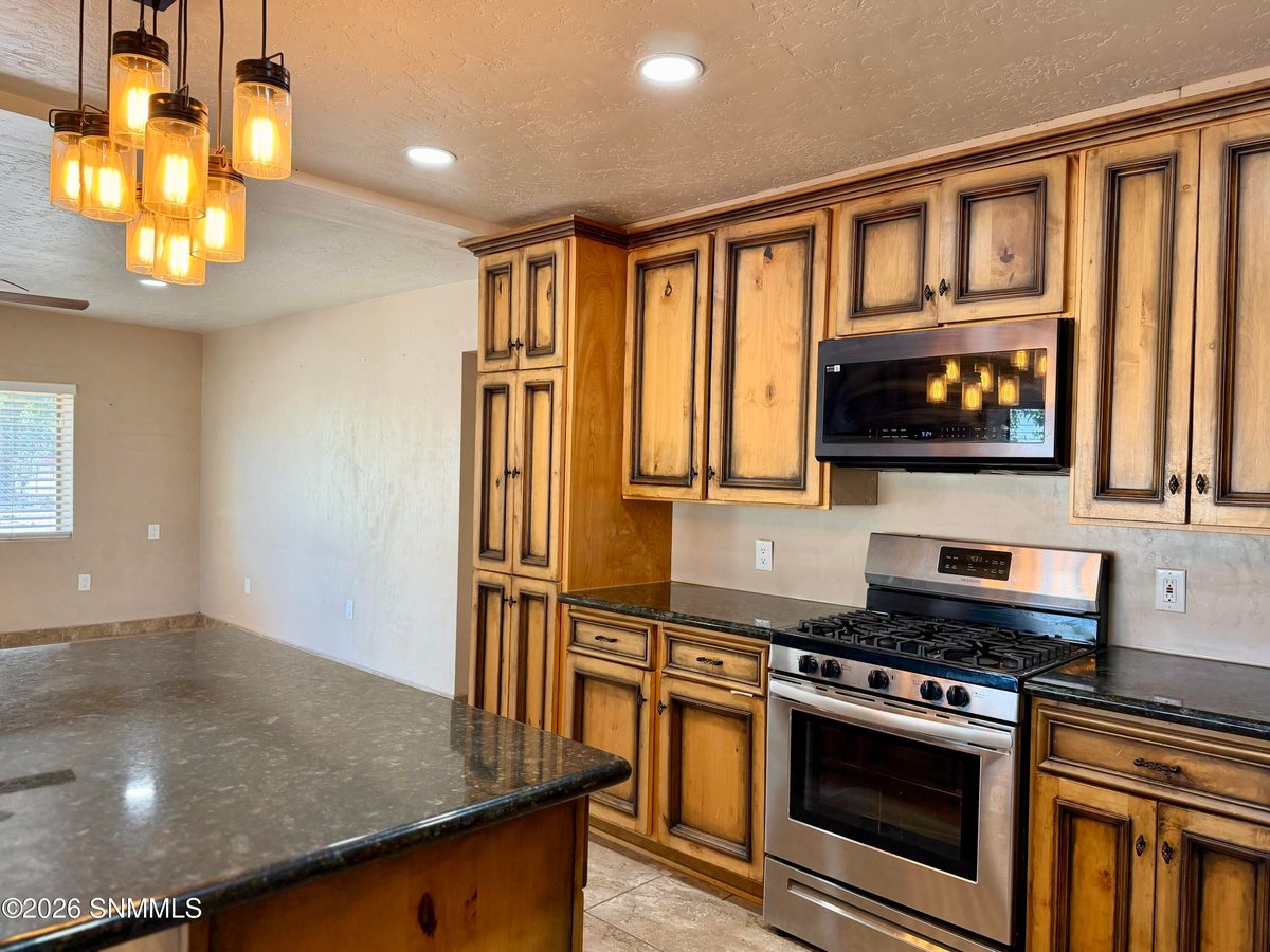 759 S Santa Barbara Street, Deming, NM 88030 photo 9