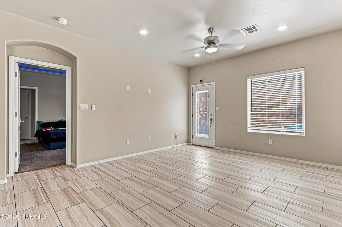 4242 Desert Lily Drive, Las Cruces, NM 88007 photo 14