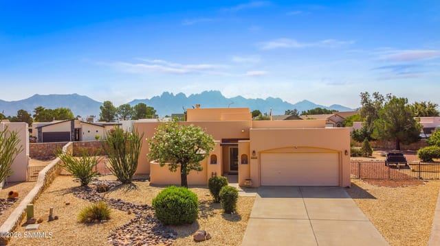 6540 Teal Drake Court, Las Cruces, NM – 3 bedroom, 1,988 sqft single family residence for sale at $389,900