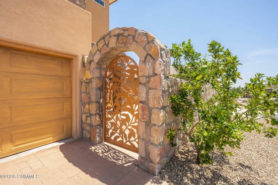 3910 Agua De Vida Drive, Las Cruces, NM 88012 photo 3