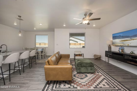 6109 Montgomery Road, Las Cruces, NM 88012 photo 2