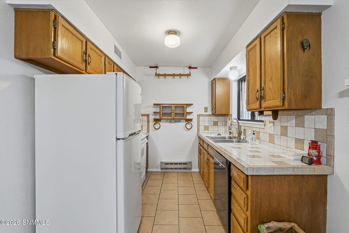 1636 Capitan Avenue, Las Cruces, NM 88001 photo 11