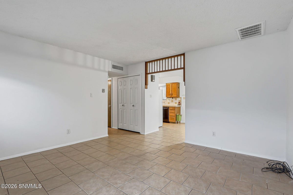 1636 Capitan Avenue, Las Cruces, NM 88001 photo 6
