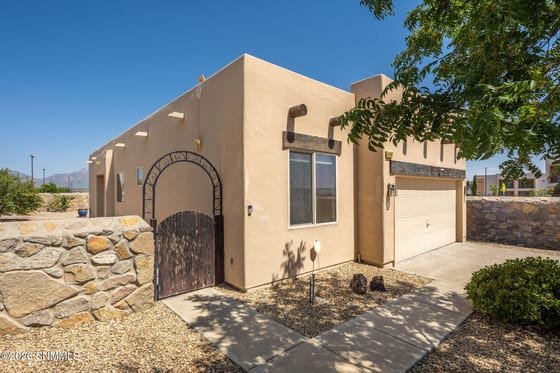 4602 Triumph Court, Las Cruces, NM 88011 photo 2