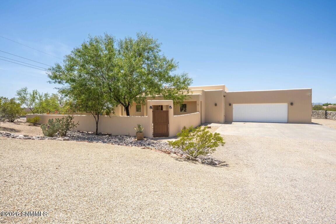 5160 Calle Bellisima Road, Las Cruces, NM 88011 photo 1