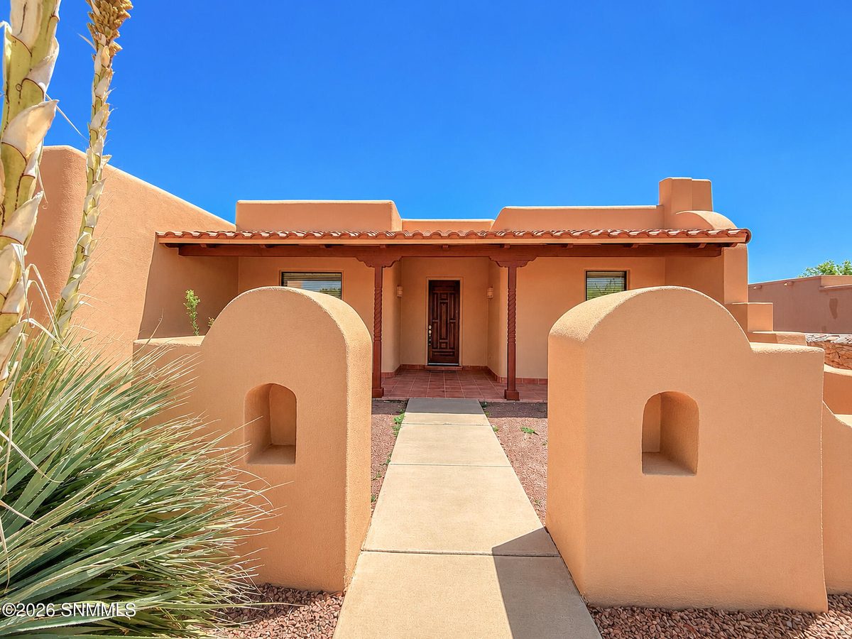 2040 Sorrento Place, Las Cruces, NM 88005 photo 4