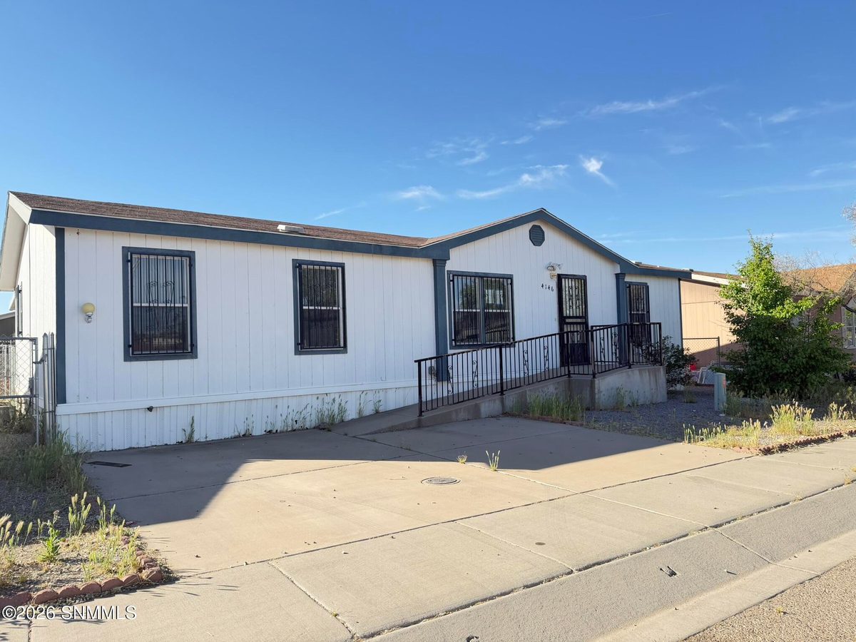 4146 Calle Libertad, Las Cruces, NM 88005 photo 1